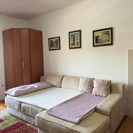 Bella Apartman 波德戈里察 外观 照片