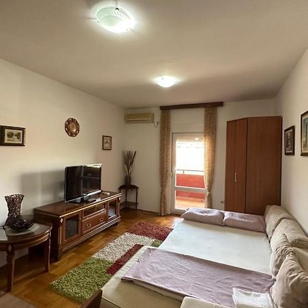 Bella Apartman 波德戈里察 外观 照片