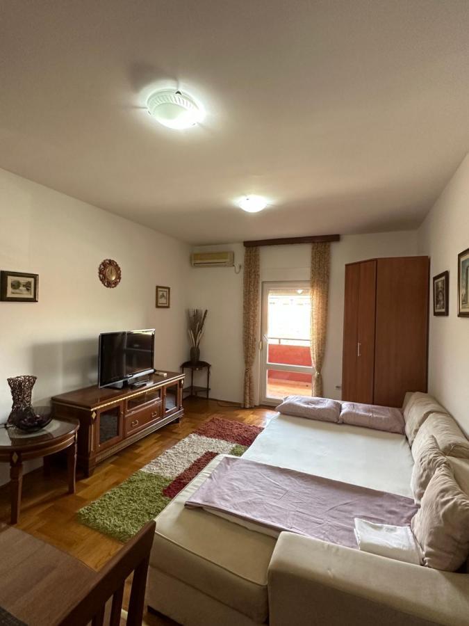 Bella Apartman 波德戈里察 外观 照片